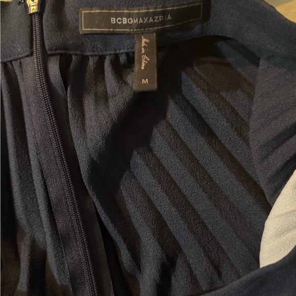 A beautiful skirt/shorts, midi length, can be wear for all occasions - Picture 3 of 7